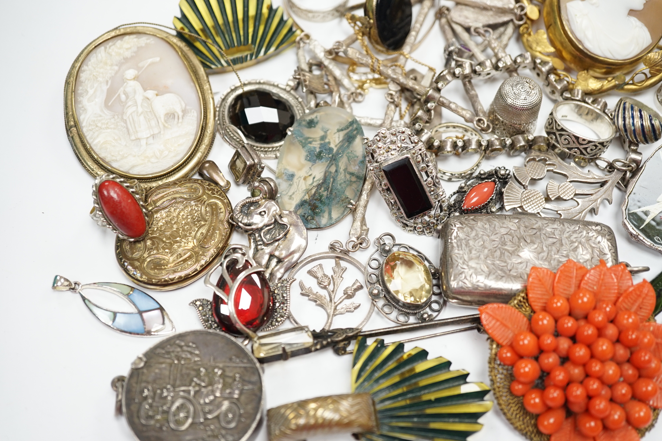 A quantity of assorted mixed silver, jewellery and other items including a sterling and enamel drop pendant, coral, silver brooches, Norwegian sterling and enamel flower brooch, fountain pen, pencils, cufflinks, silver s